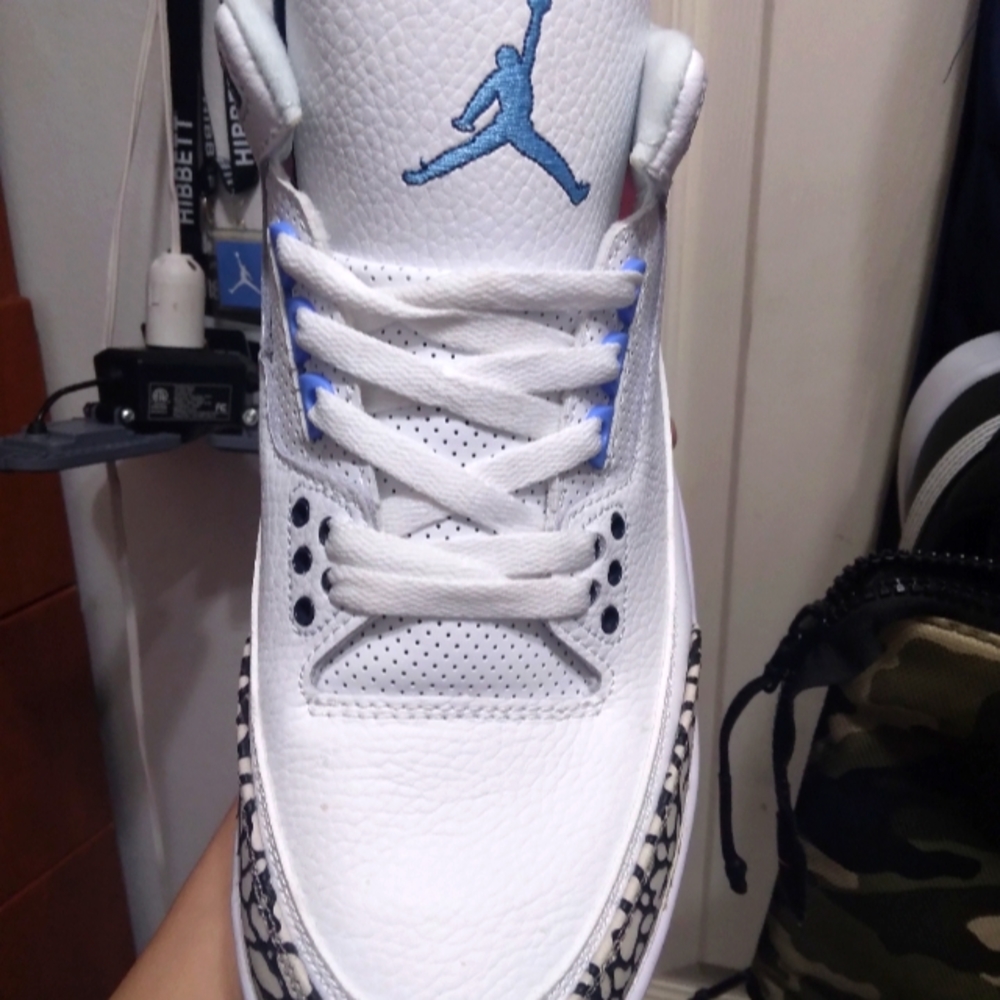 Jordan 3 UNC